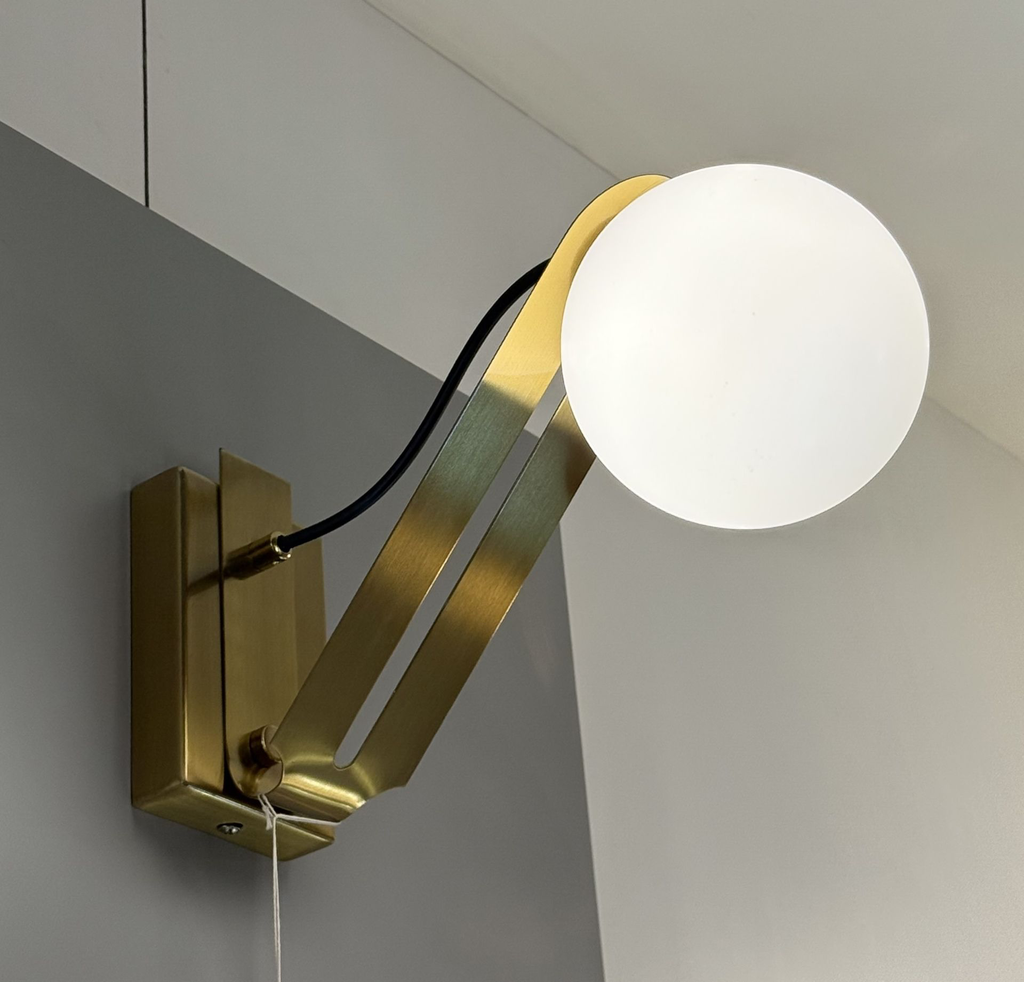 arandella-gold-wall-lamp-by-light-zone