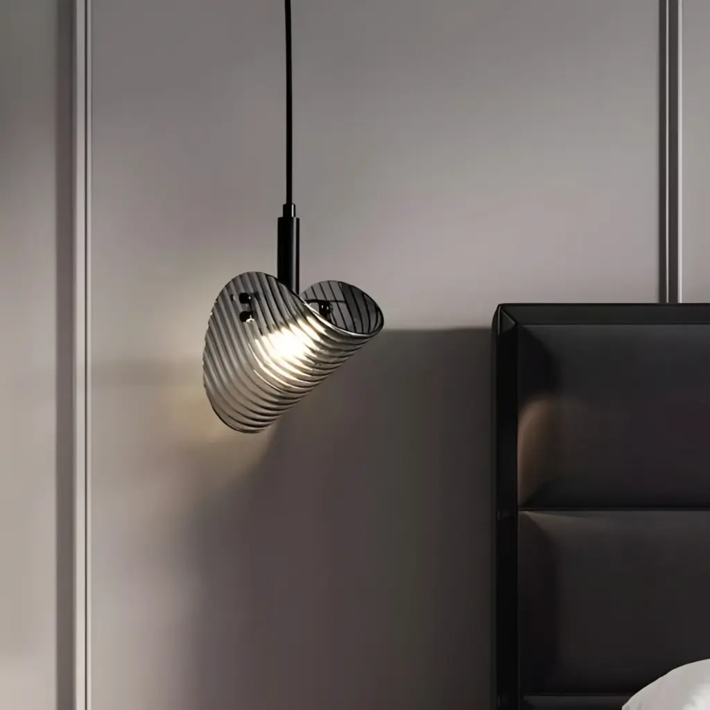 Curv Arc Pendant
